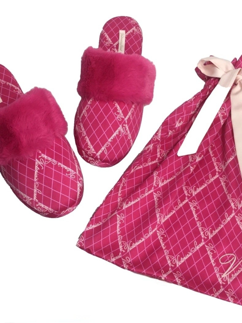 VS Luxe Soft Satin & Fur Womans Signature Design Slippers. New W/ Tags & Bag.